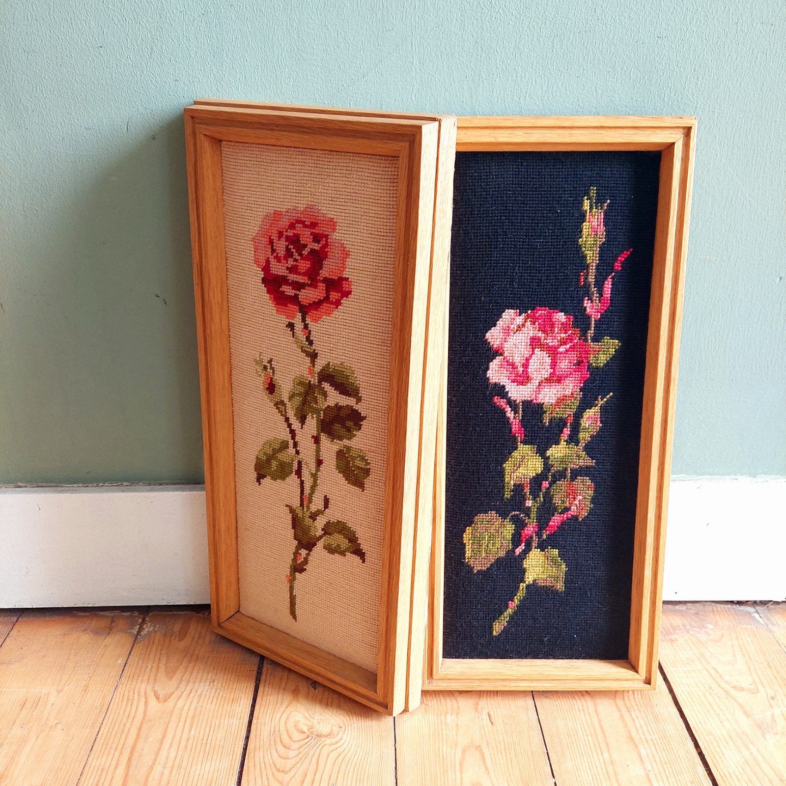 Lucky Vintage set vintage borduurwerken rozen groot model, ., Zo goed als nieuw, ., .