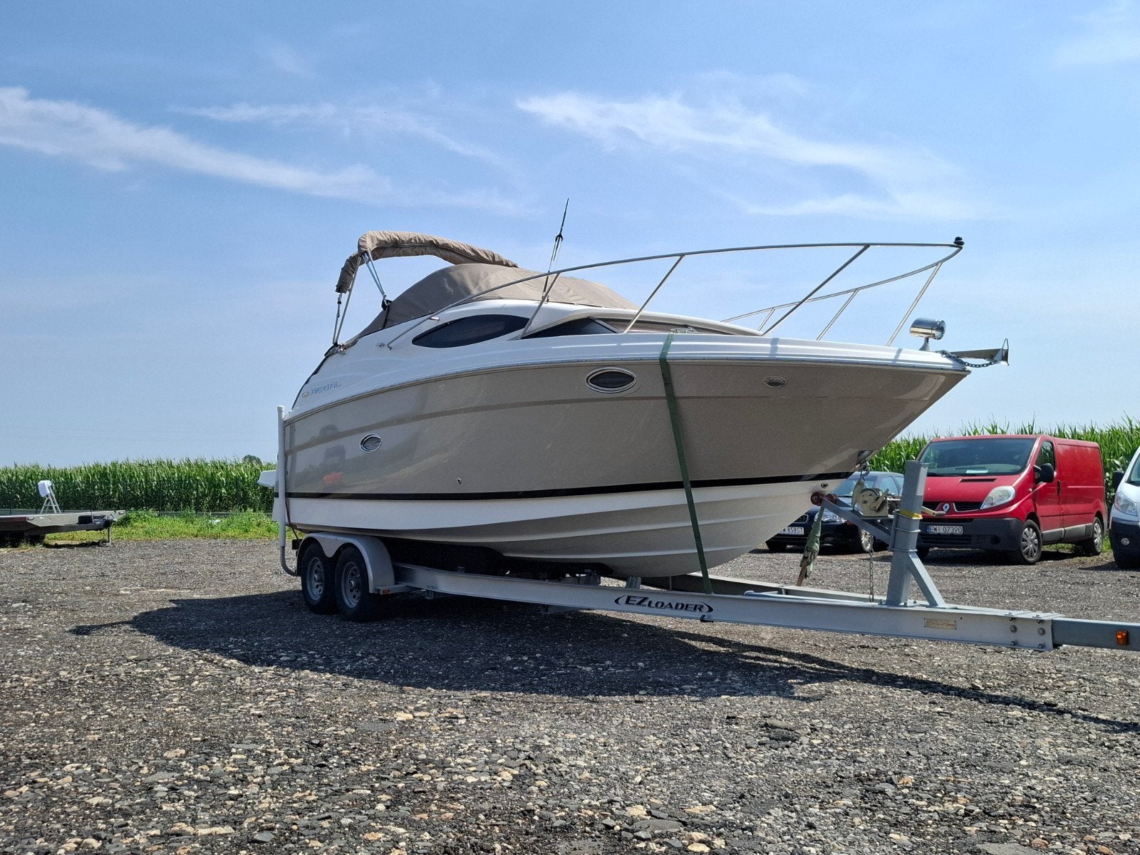 Regal 2565 Window Express Cruiser boot, Watersport en Boten, Benzine, Regal, Gebruikt, Walstroom