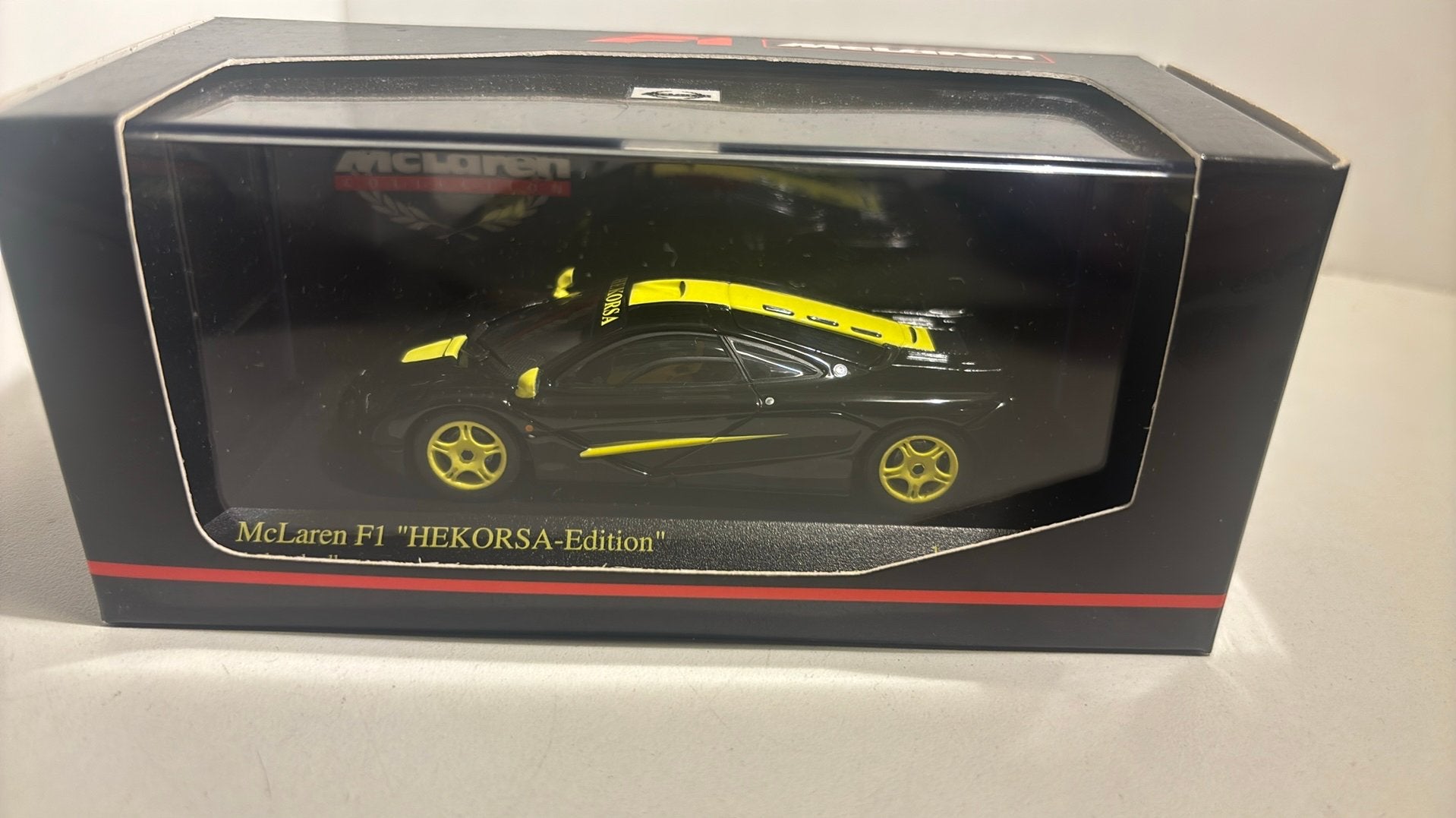 McLaren f1 hekorsa edition black /yellow minichamps 1.43, Auto, Ophalen of Verzenden, MiniChamps, A