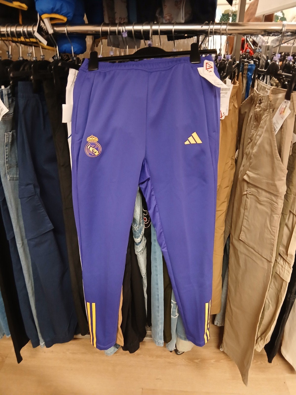 adidas Real Madrid Tiro 23 trainingsbroek maat 164, Ophalen of Verzenden, Nieuw