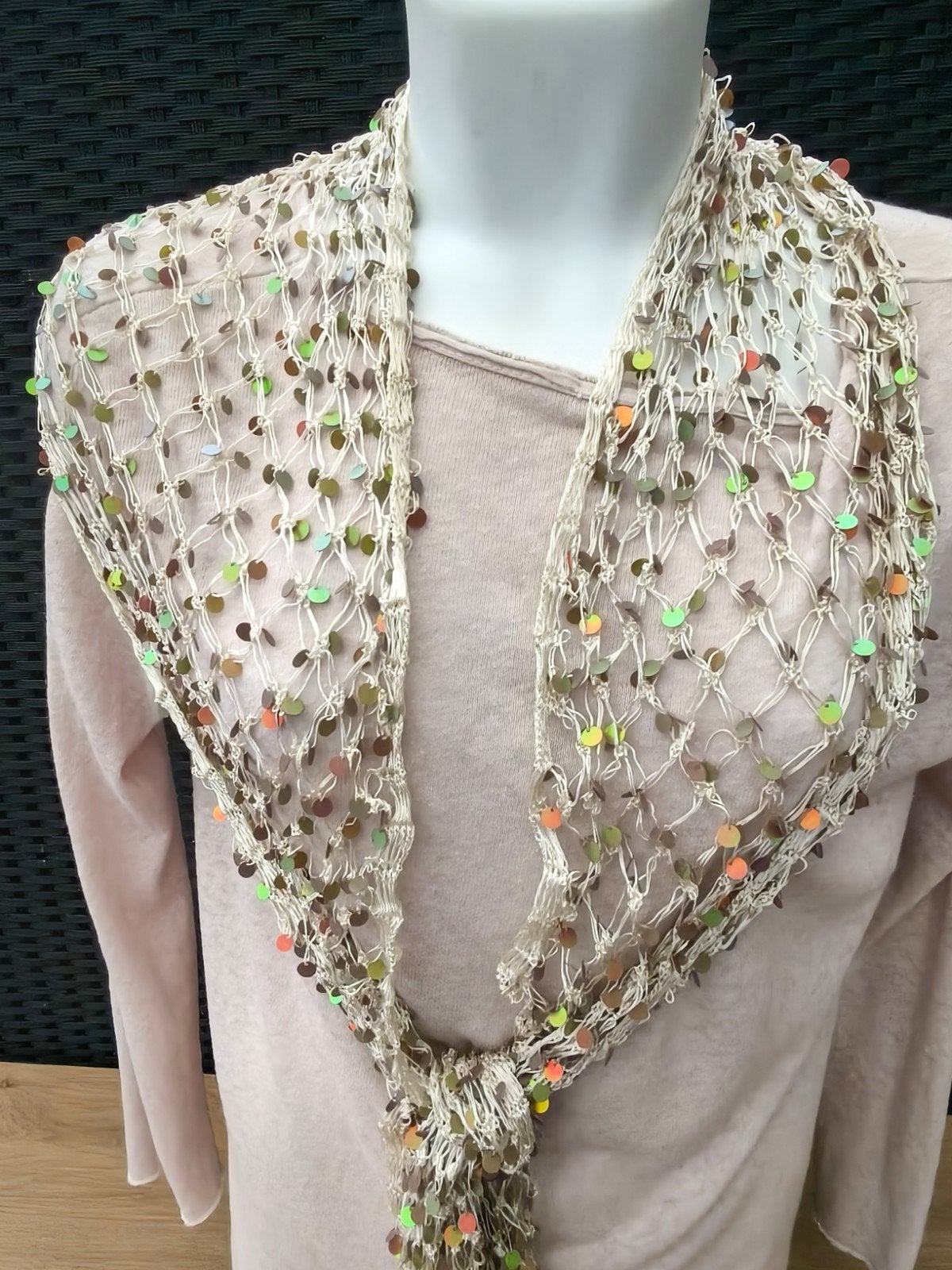 Mooie sjaal, Kleding | Dames, Mutsen, Sjaals en Handschoenen, Ophalen of Verzenden, Zo goed als nieuw, Sjaal