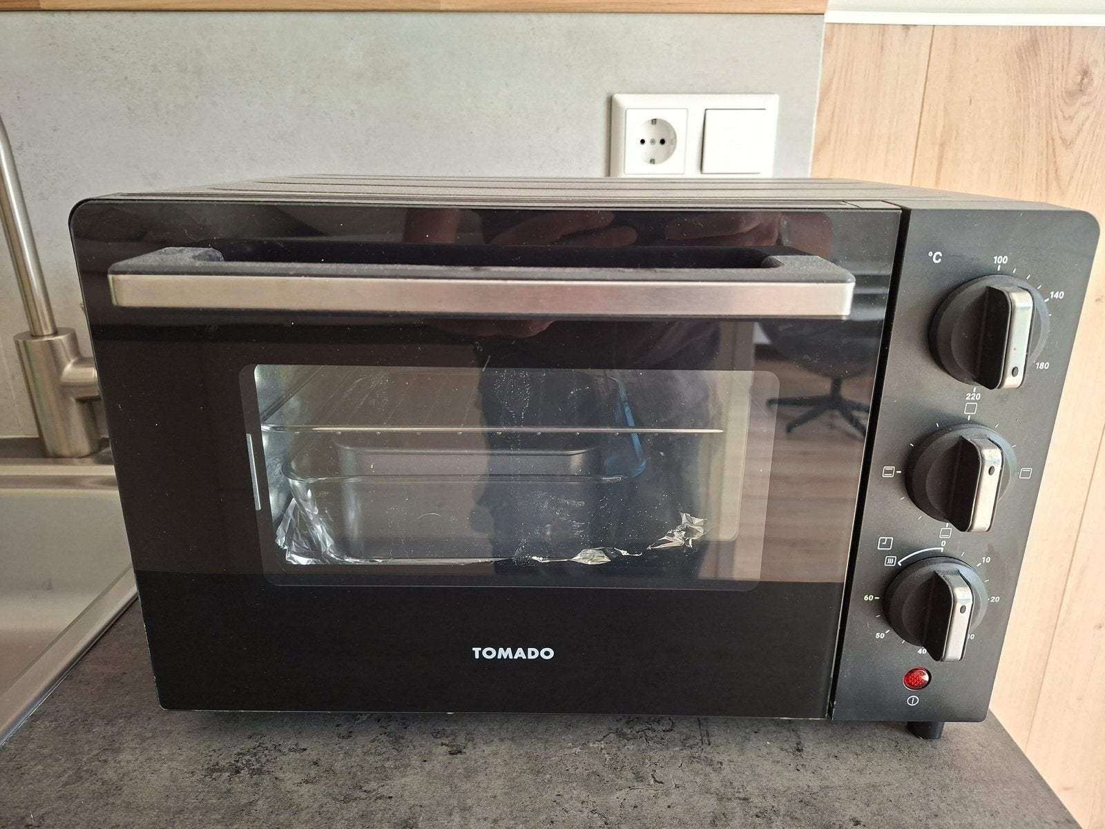 Compact Tomado Mini-oven - 26x26x42 cm, Witgoed en Apparatuur, Ovens, Gebruikt, Vrijstaand, Mini-oven, Overige merken, Minder dan 45 cm