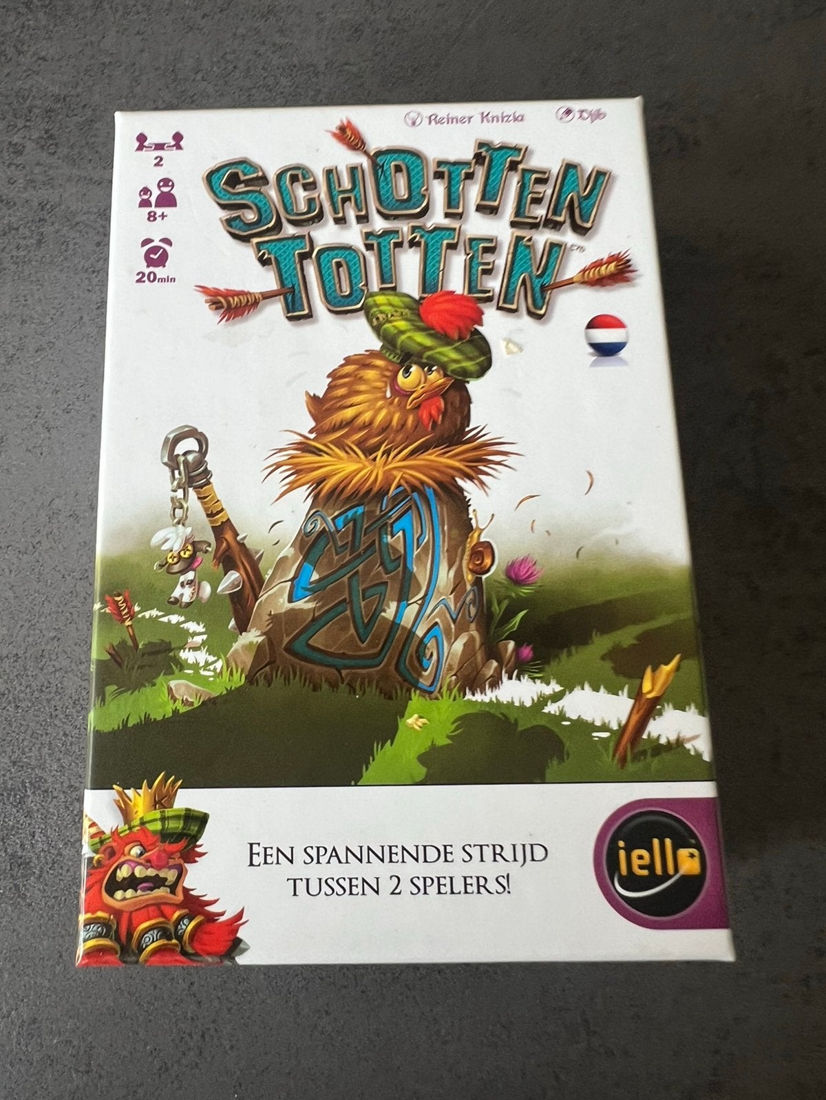 Iello schotten totten, Ophalen of Verzenden, Zo goed als nieuw