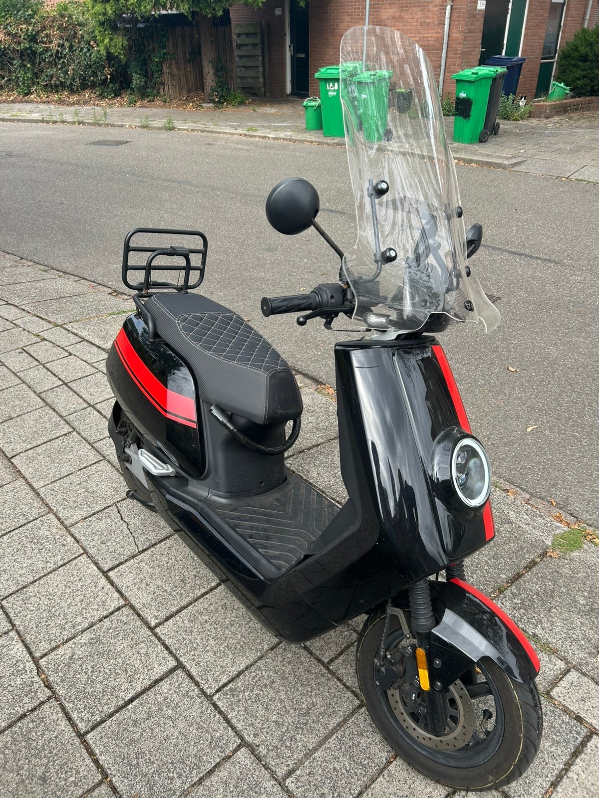 NIU N1S elektrische scooter 2021 (geel kenteken), Fietsen en Brommers, Snorfietsen en Snorscooters, Overige merken, Elektrisch