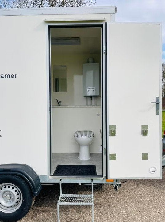 Mobiele Badkamer te Huur | Douche & Toilet | Sanitair, Doe-het-zelf en Verbouw, Sanitair, Ophalen, Zo goed als nieuw, Douche