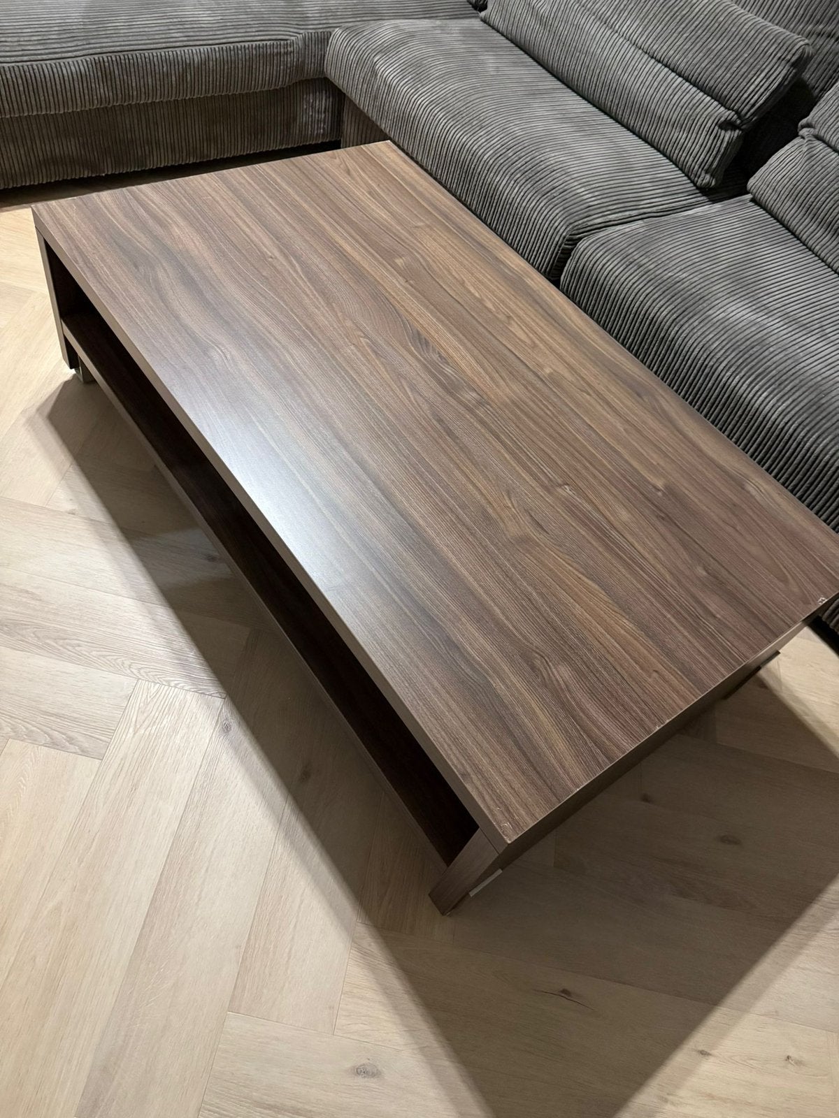 Mooie bruine salontafel te koop moet met spoed weg ‼️‼️, Huis en Inrichting, Tafels | Salontafels, Ophalen, Gebruikt, 100 tot 150 cm