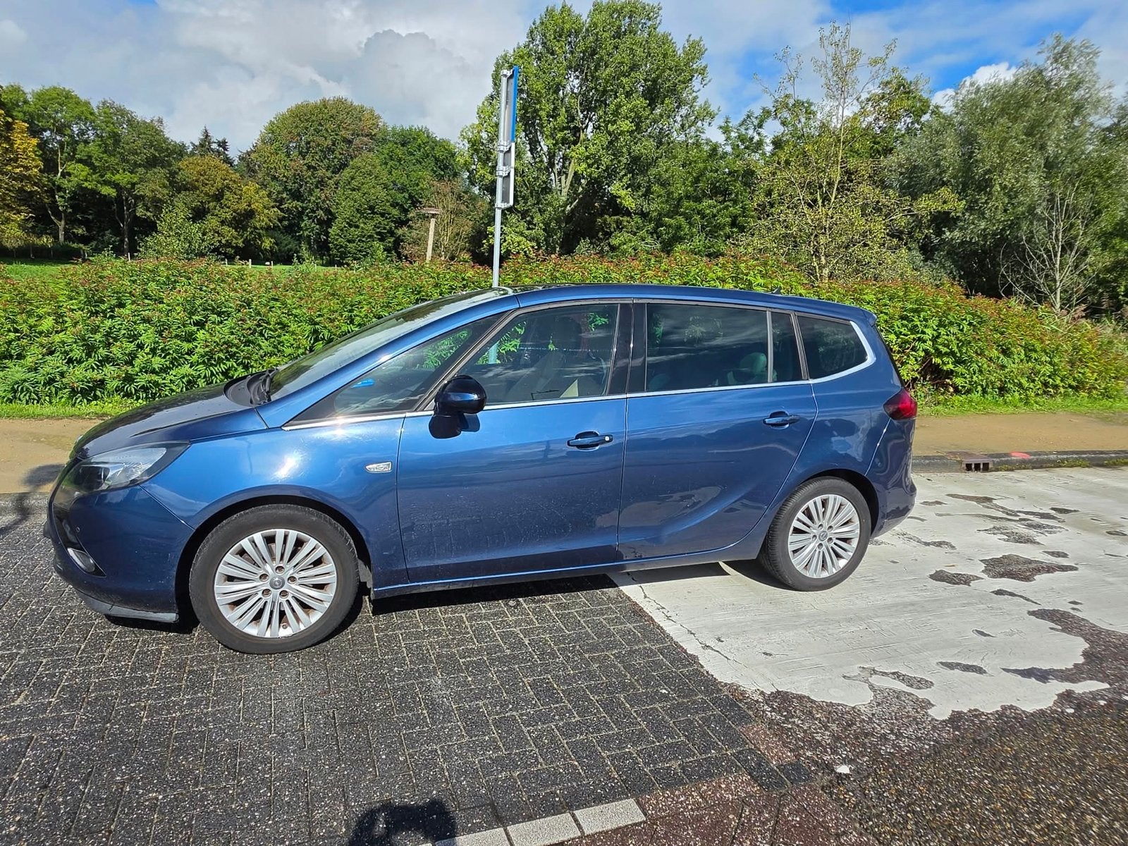 Opel Zafira 1.6CDTI 99KW/135PK Ecoflex 2015 Blauw, 136 pk, 4 cilinders, Blauw, 7 stoelen