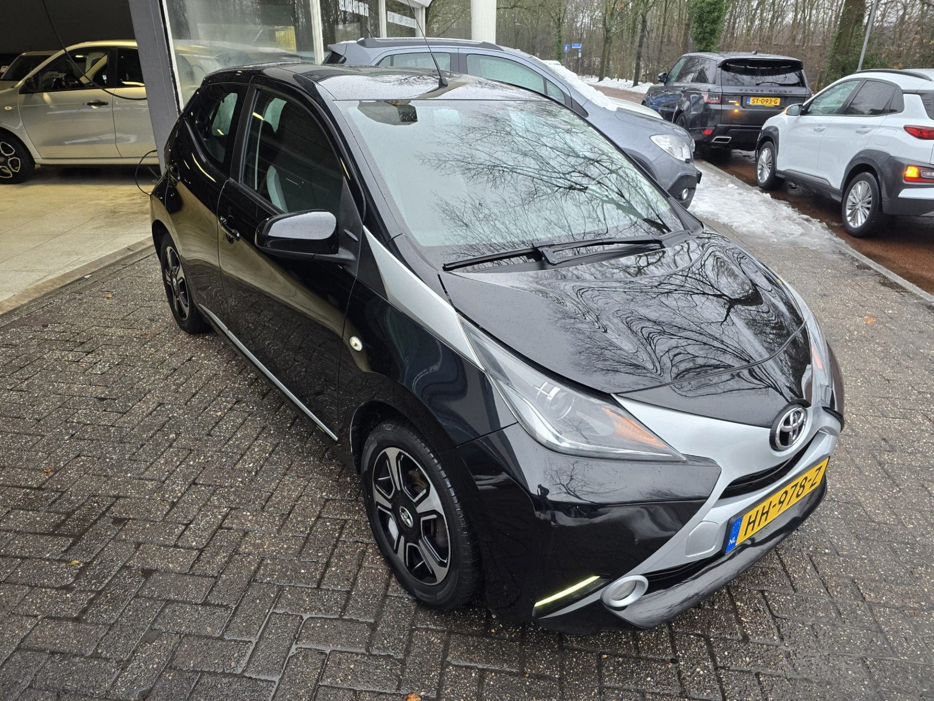 Toyota Aygo 1.0 VVT-i x-clusiv | 2E EIGENAAR |3/6 OF 12MND G, Auto's, Voorwielaandrijving, Stof, Gebruikt, Euro 6