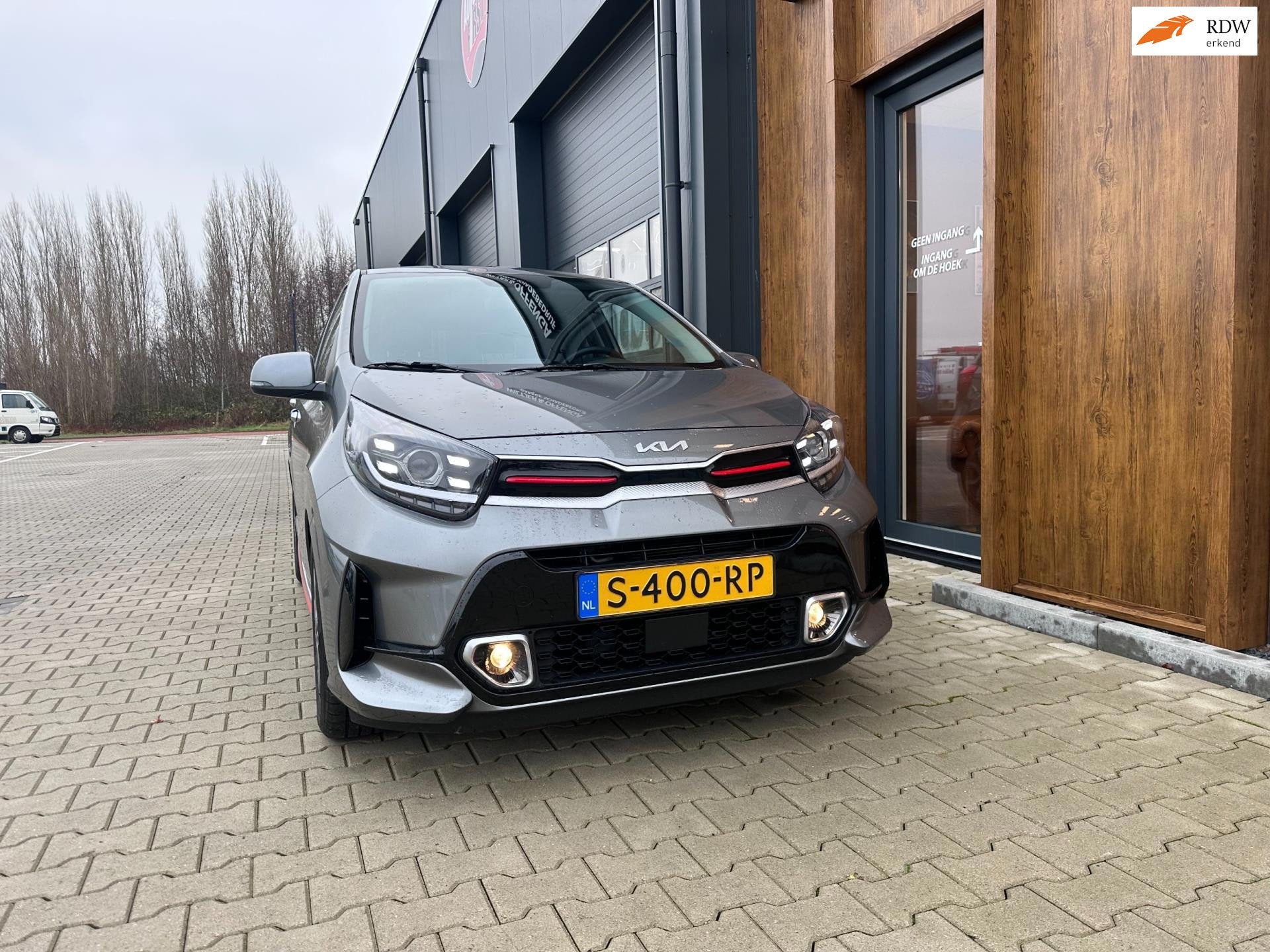 Kia Picanto 1.0 DPi GT-Line carplay l camera l led l leer, Auto's, Voorwielaandrijving, Gebruikt, 4 stoelen, 23 km/l