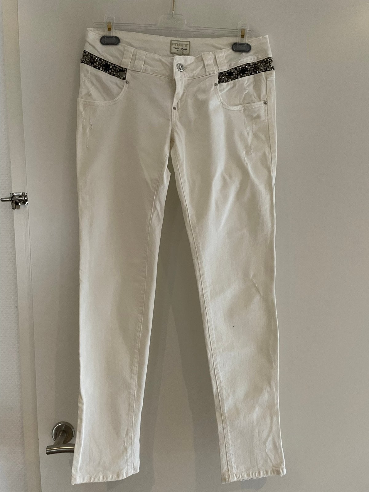 Met jeans open band met steentjes maat 30, ., Wit, Ophalen of Verzenden, Zo goed als nieuw