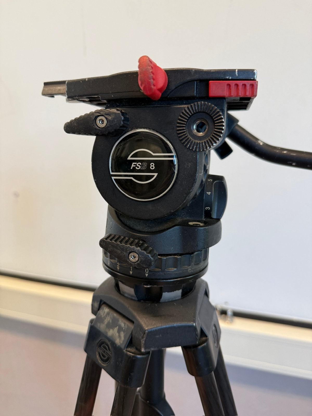 Sachtler FSB 8 Statief met Balhoofd, Audio, Tv en Foto, Fotografie | Statieven en Balhoofden, Gebruikt, 175 cm of meer, Met balhoofd