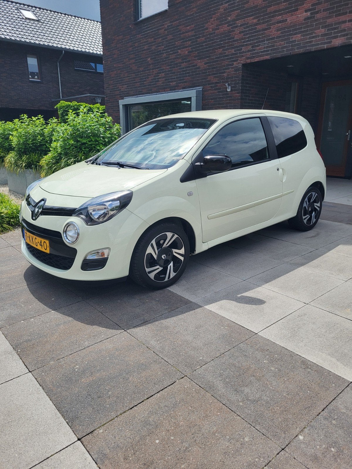 Meest luxe renault twingo 1.2 16v dynamique slechts 86744km!, Voorwielaandrijving, 839 kg, Twingo, 74 pk
