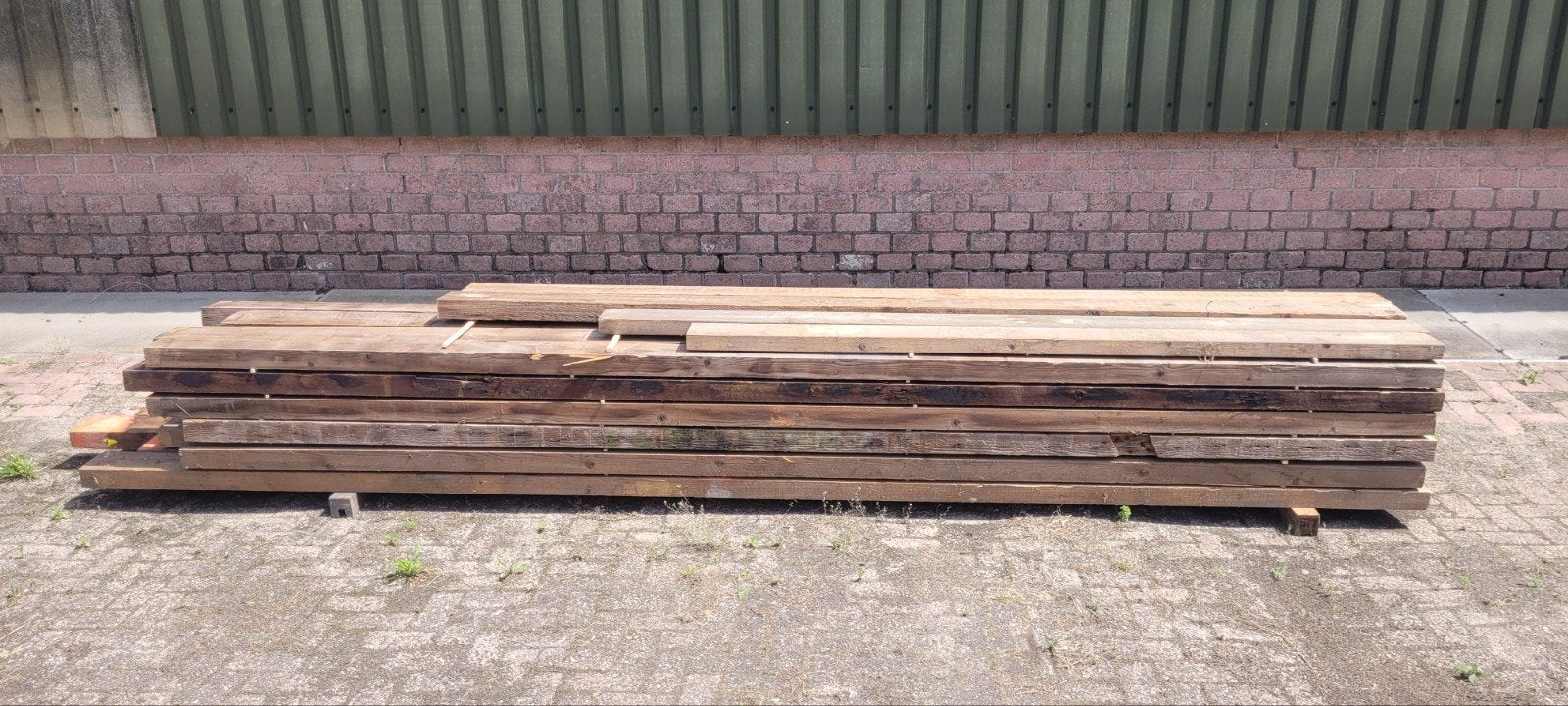 Partij houten balken 28 stuks, 170 x 70 cm, Ophalen