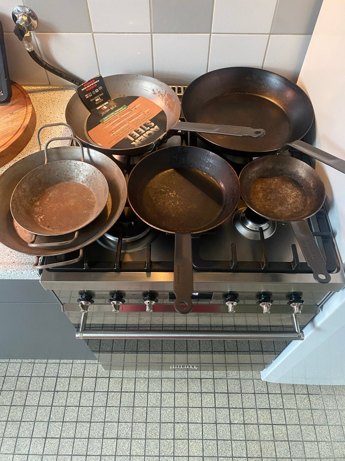 6 De Buyer pannen en  2 merkloze plaatstalen pannen, Overige materialen, Gebruikt, De Buyer, Pannenset