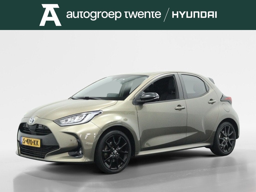 Toyota Yaris 1.5 Hybrid Executive | All season | Navigatie |