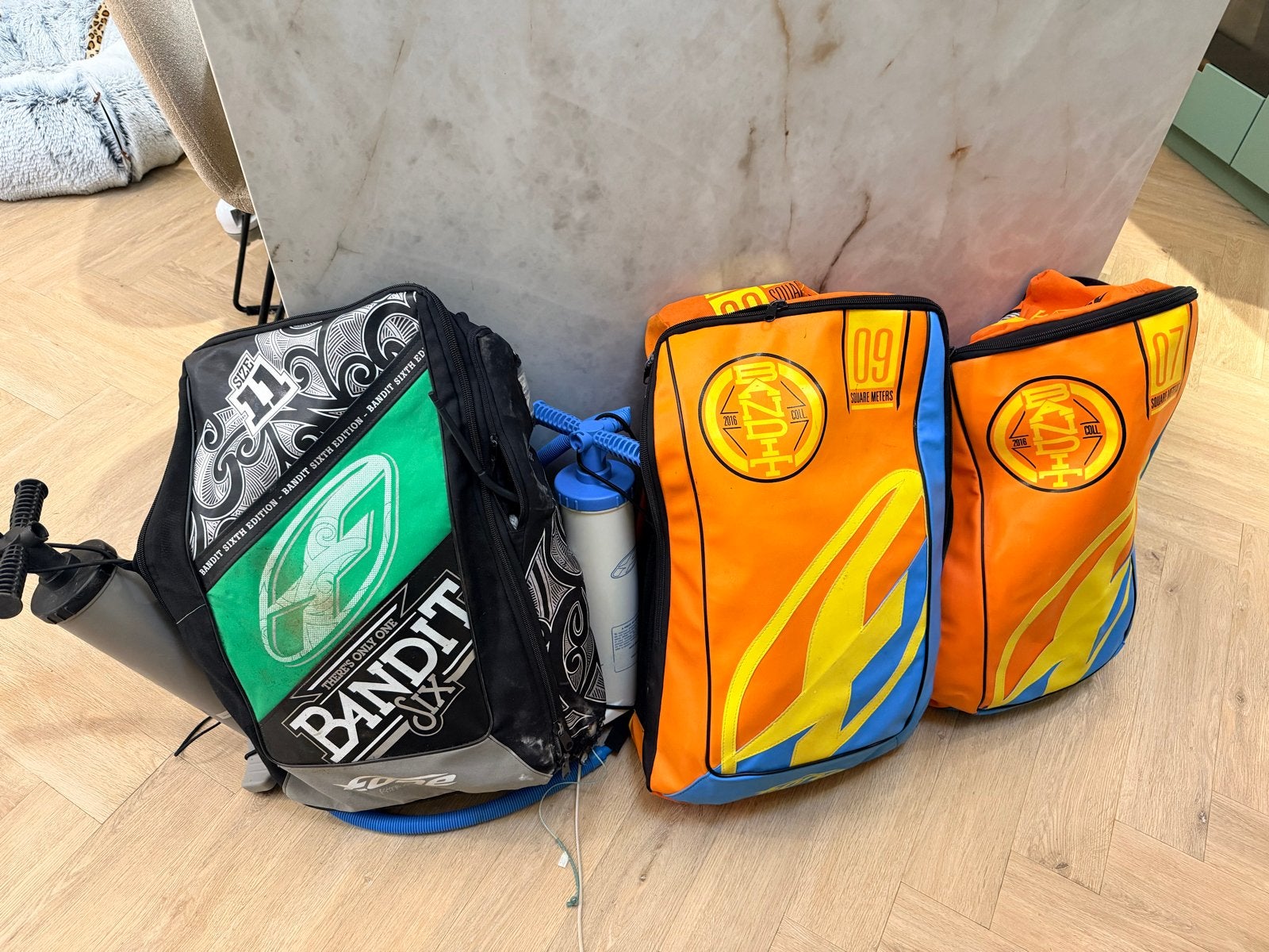 F-One Bandit IX 7m + 9m (2016) + Bandit VI 11m – 3 bars, Gebruikt, Kitesurf-set, 9 m², Geen board