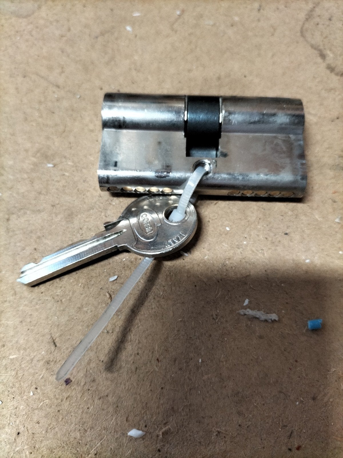 Corbin 30/30 cilinder met sleutel, Ophalen of Verzenden, Gebruikt, Overige materialen, Slot