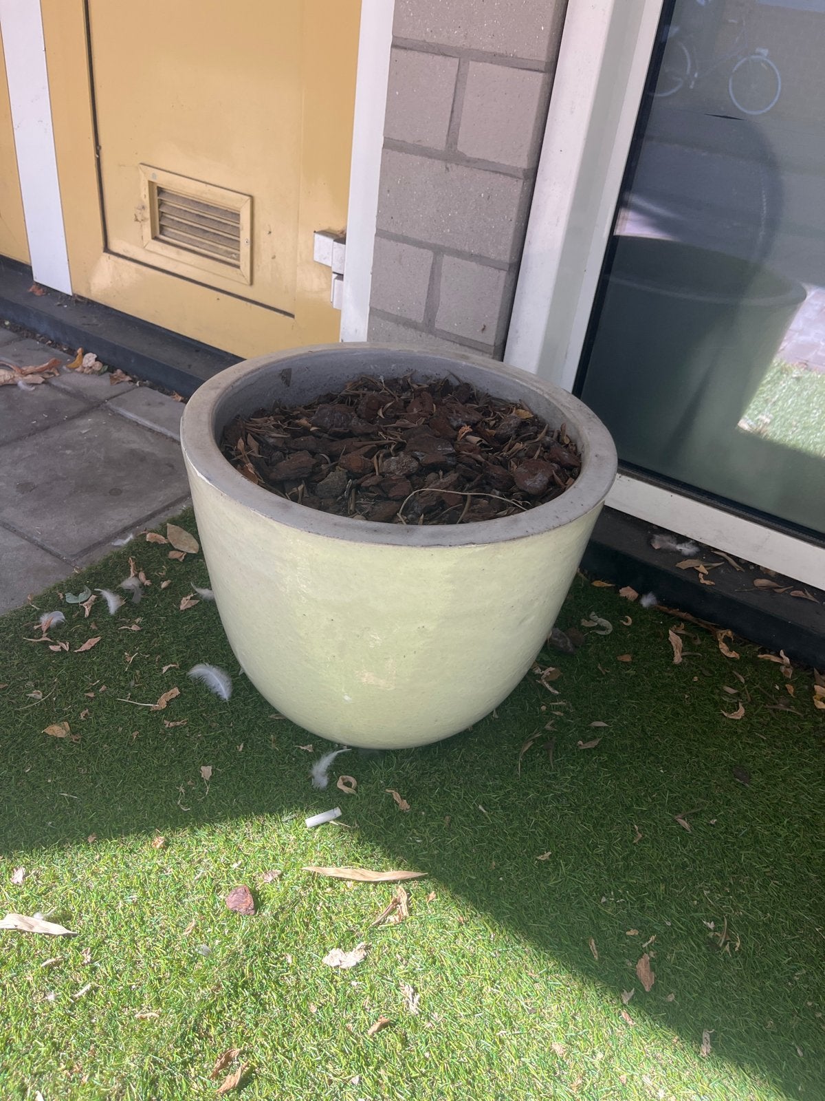Grote ronde bloempot van beton, Ophalen, Gebruikt, Balkon, 40 cm of meer