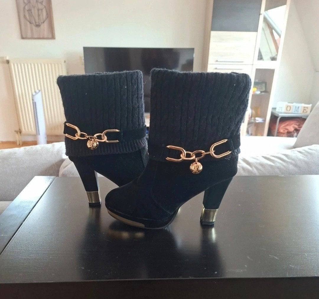 Zwarte hakken met gouden details - Maat 37/38, Ophalen of Verzenden, Gedragen, Zwart, Lage of Enkellaarzen