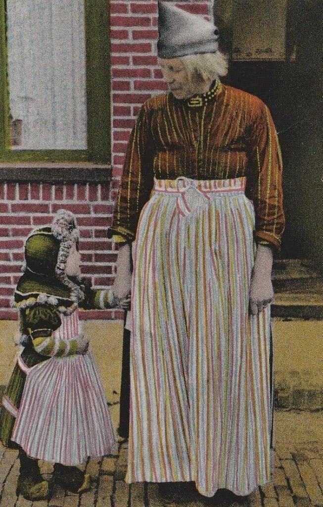 Volendam, Ophalen of Verzenden, 1920 tot 1940, Ongelopen, Klederdracht