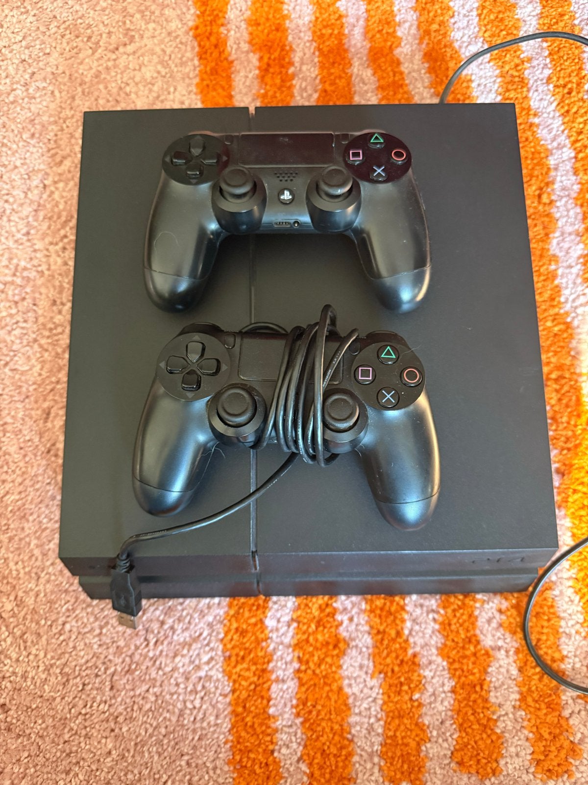 PlayStation 4 met 8 spellen en 2 controllers, Ophalen of Verzenden, Zo goed als nieuw, Met 2 controllers, Met games