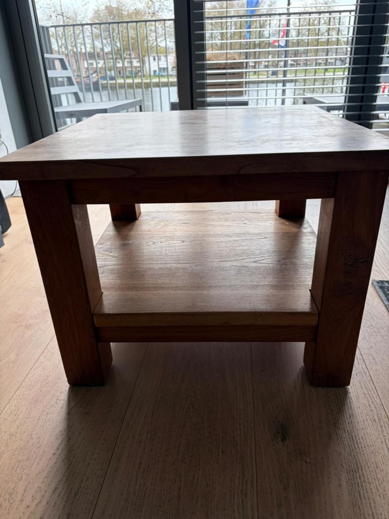 Zware eiken salontafel, Ophalen, 50 tot 100 cm, Vierkant, Zo goed als nieuw