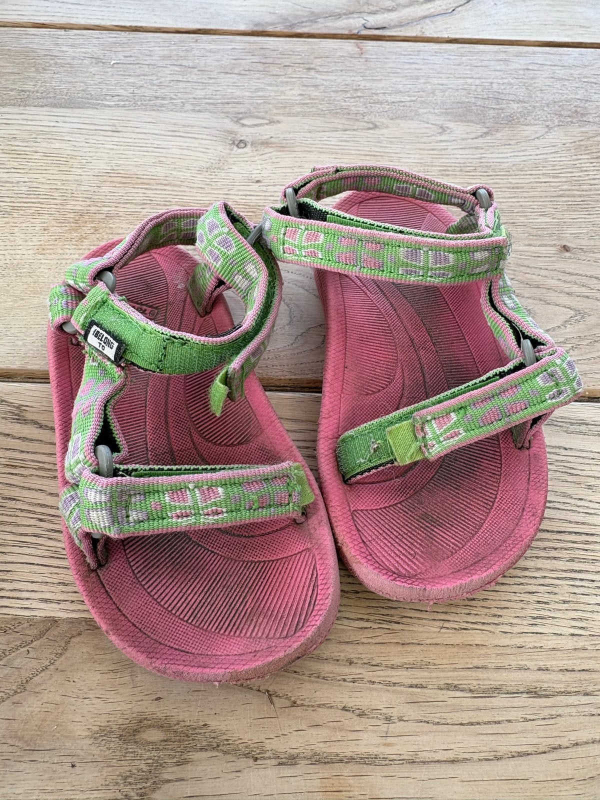 Teva sandalen roze/groen - Maat 23.5, Ophalen, Gebruikt, Jongen of Meisje