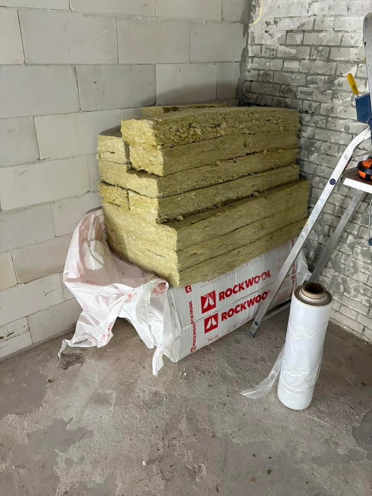 Rockwool  steenwol 1000mm x 610 x 120mm 8m2, Doe-het-zelf en Verbouw, Isolatie en Afdichting, Ophalen, 4 tot 8 cm, Steenwol, Zo goed als nieuw