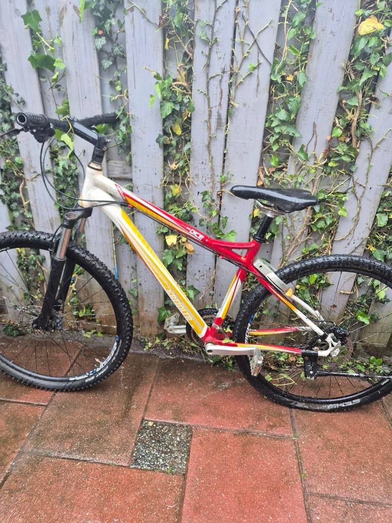 Kreidler Specialized Hardtail Mountainbike - Rood/Geel, Fietsen en Brommers, Fietsen | Mountainbikes en ATB, Ophalen of Verzenden