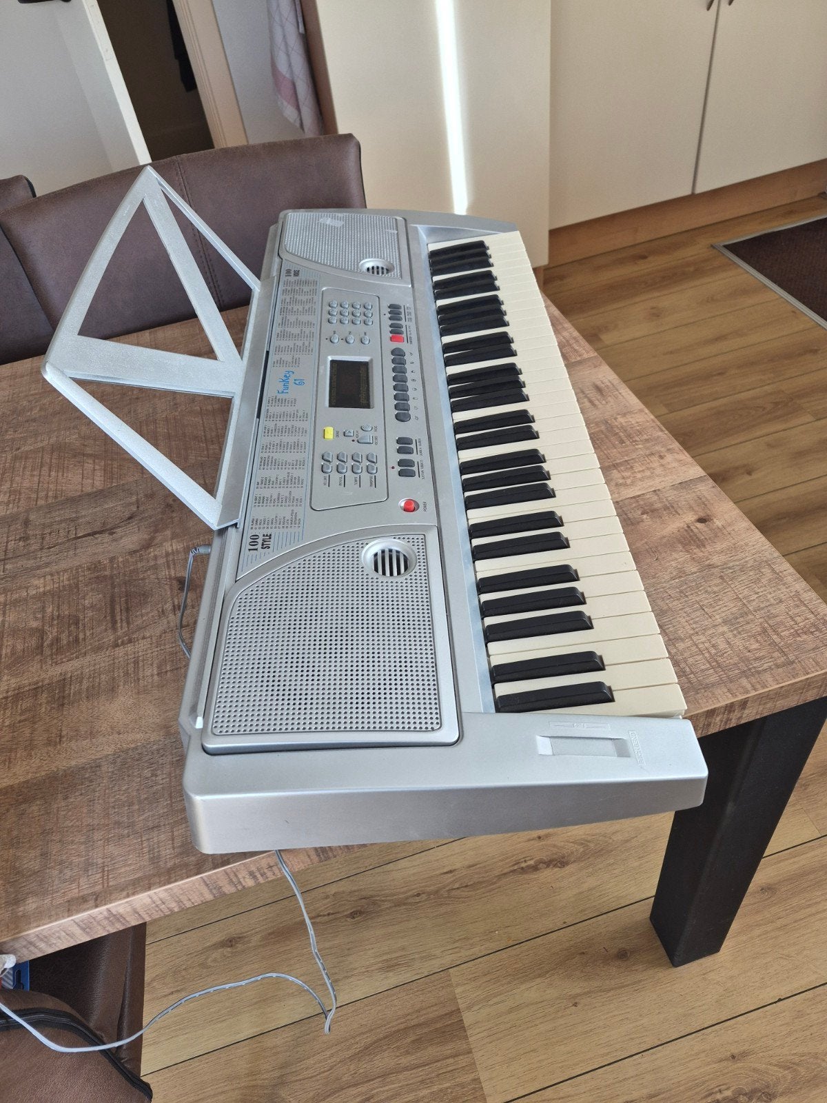 FunKey 61 keyboard met standaard