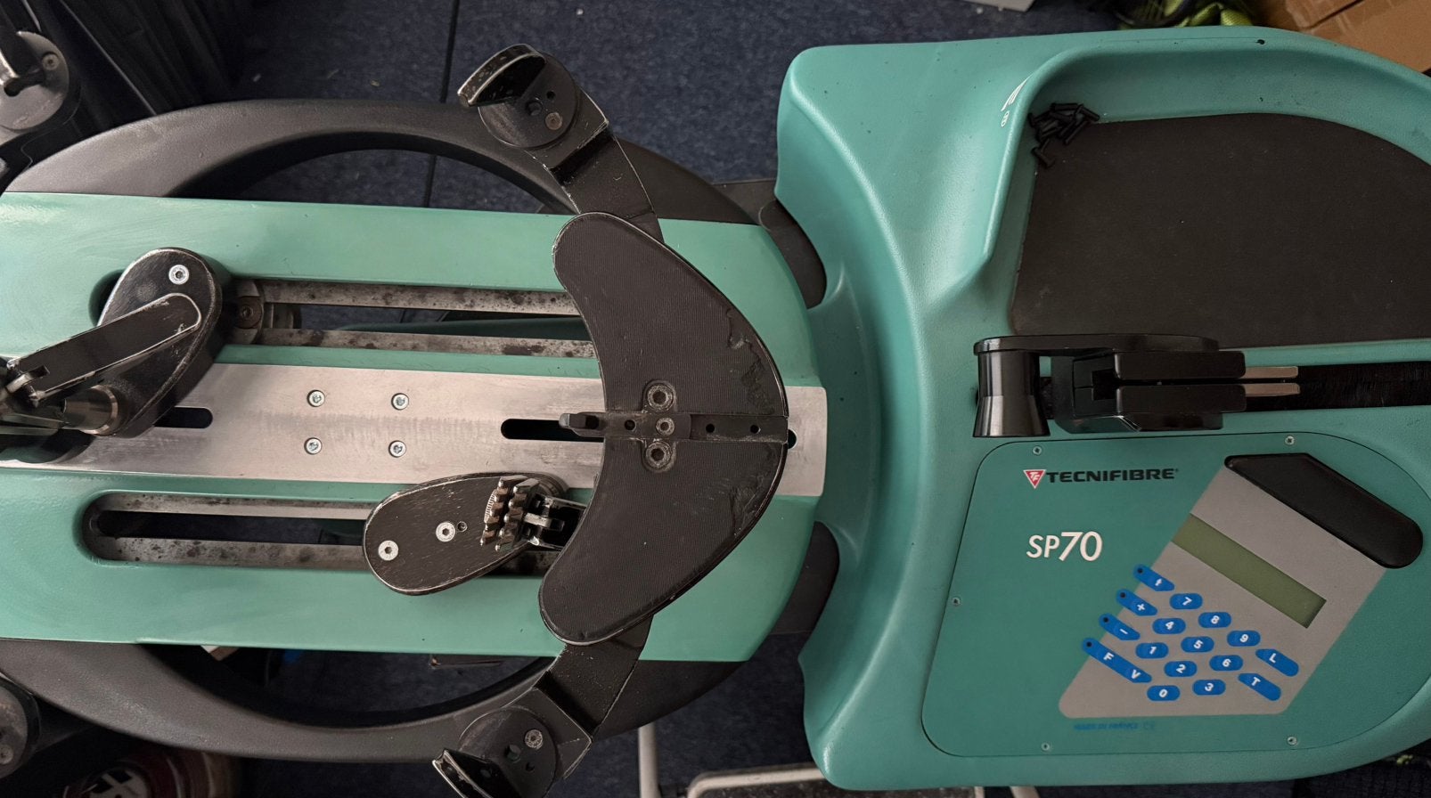 Bespanmachine, Sport en Fitness, Tennis, Ophalen, Zo goed als nieuw, Overige merken, L00
