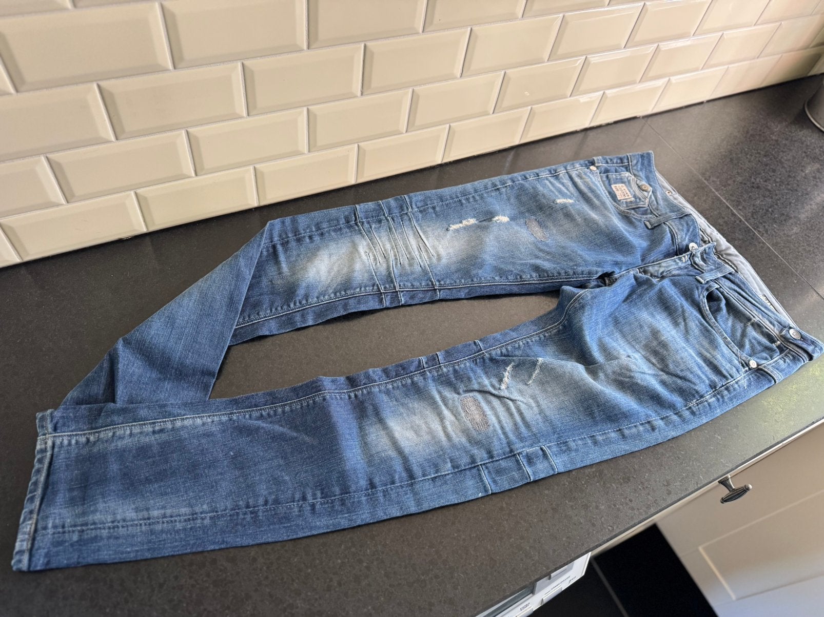 G-Star RAW 3301 ‘destroyed’ zgan!, Ophalen of Verzenden, Zo goed als nieuw, Blauw, W32 (confectie 46) of kleiner