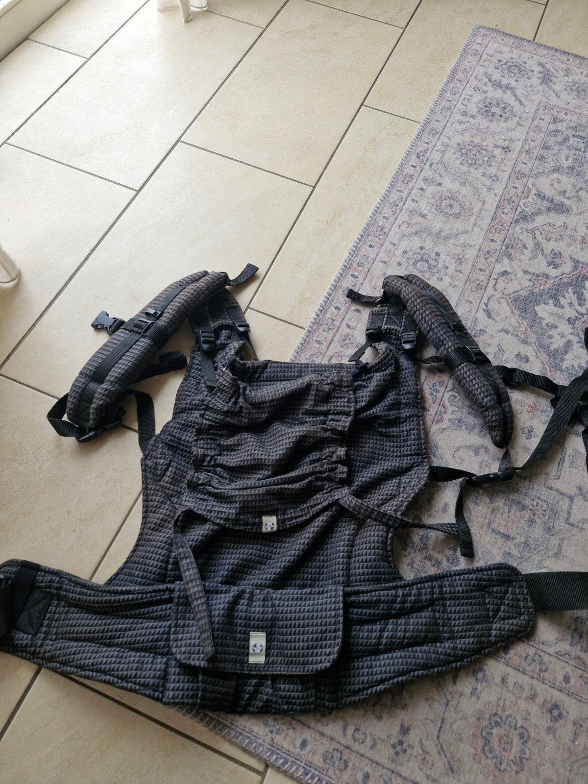 Ergobaby Draagzak - Comfortabel en Veilig, Buik of Rug, Zo goed als nieuw, Draagzak, Ophalen