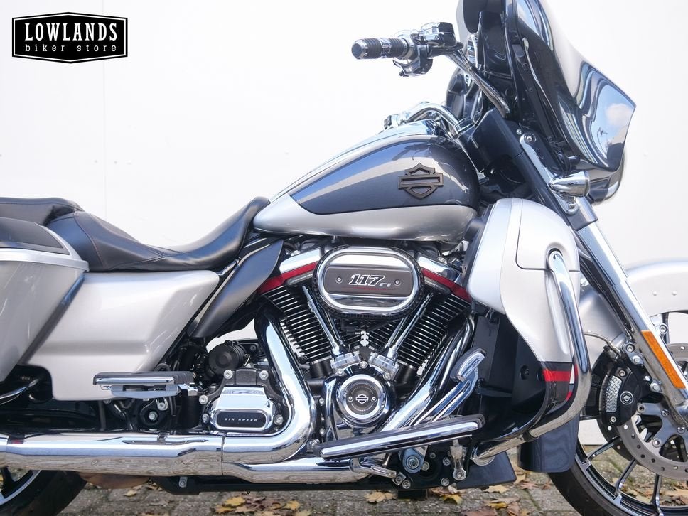 HARLEY-DAVIDSON STREET GLIDE CVO (bj 2019), Motoren, HARLEY-DAVIDSON, Motorrijbewijs A, Bedrijf, Onbekend