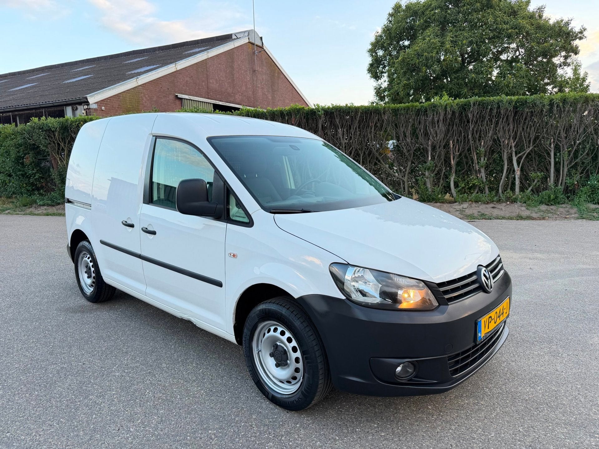 Volkswagen Caddy 1.6 TDI - AC - MARGE - APK 8/2027 - EURO 5, Auto's, Voorwielaandrijving, Euro 5, Gebruikt, 4 cilinders