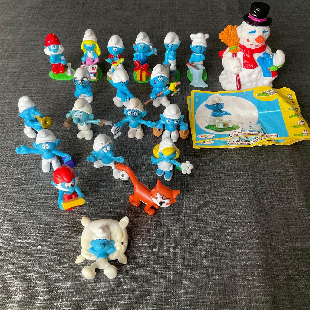 Smurfen E Smurfen kleinere + Sneeuwpop met Smurf, Ophalen, Zo goed als nieuw, Verschillende Smurfen, Poppetje, Figuurtje of Knuffel
