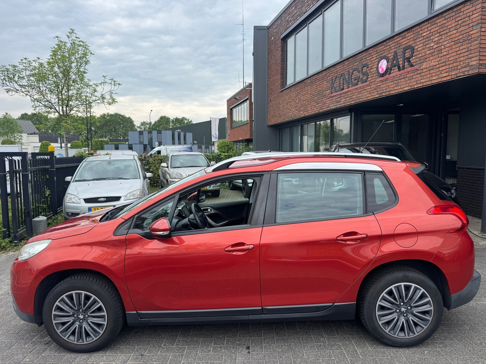 Peugeot 2008 1.2 PureTech Active NAVI AIRCO CRUISE TOP ONDER, Auto's, Voorwielaandrijving, Euro 6, 1199 cc, 82 pk