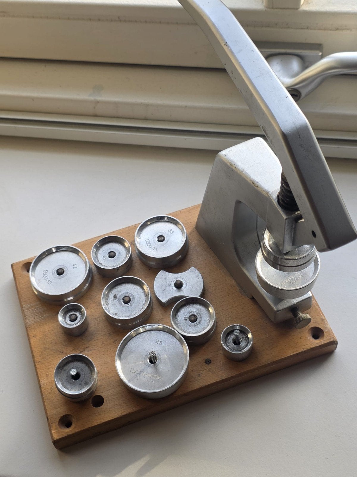 Bergeon 5500 horlogemaker glazenpers, Ophalen of Verzenden