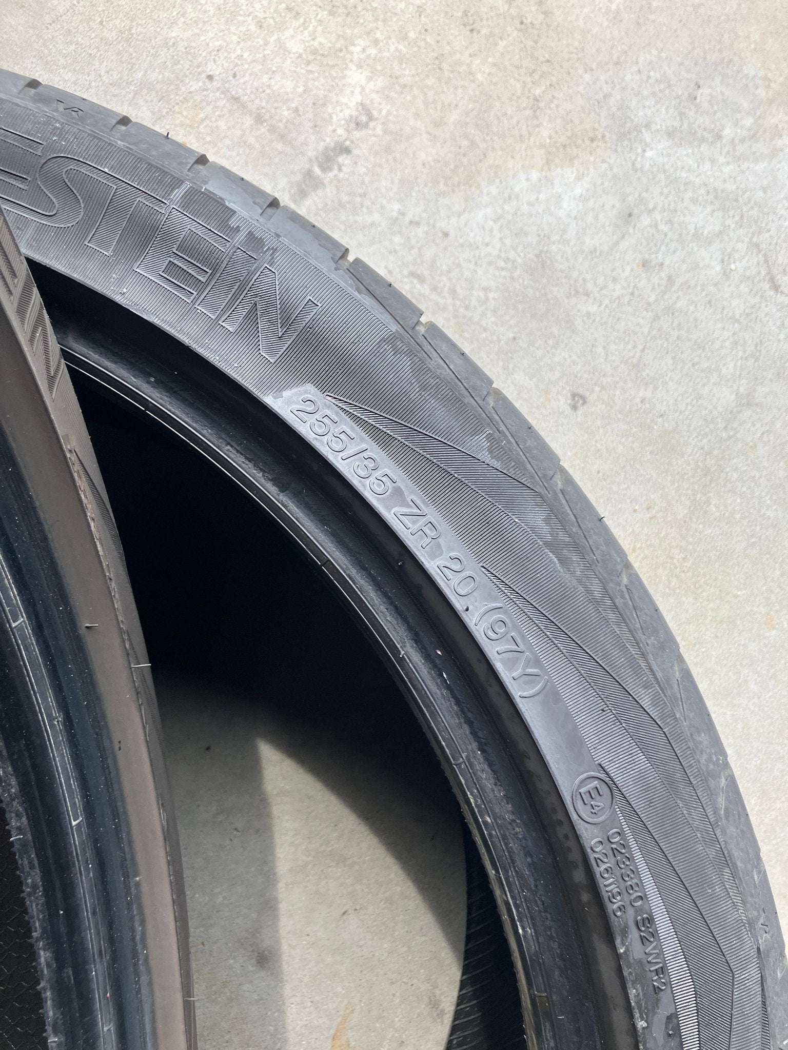 255/35ZR20 97Y Vredestein Ultrac Vorti Zomer Sport banden 2X, Gebruikt, 255 mm, -, -