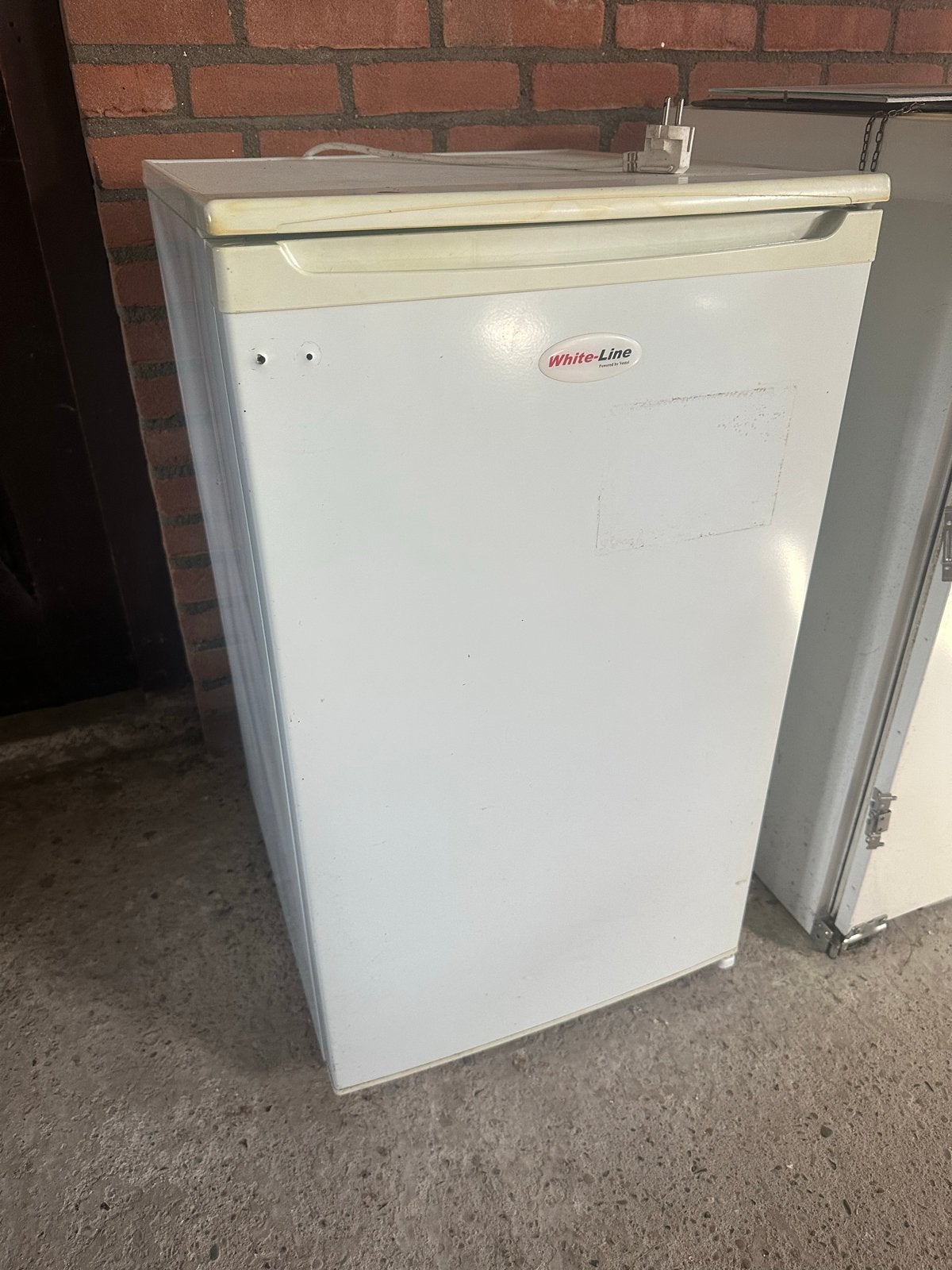 White-Line Koelkast met vriesvak, Gebruikt, 75 tot 100 liter, 45 tot 60 cm, Met vriesvak