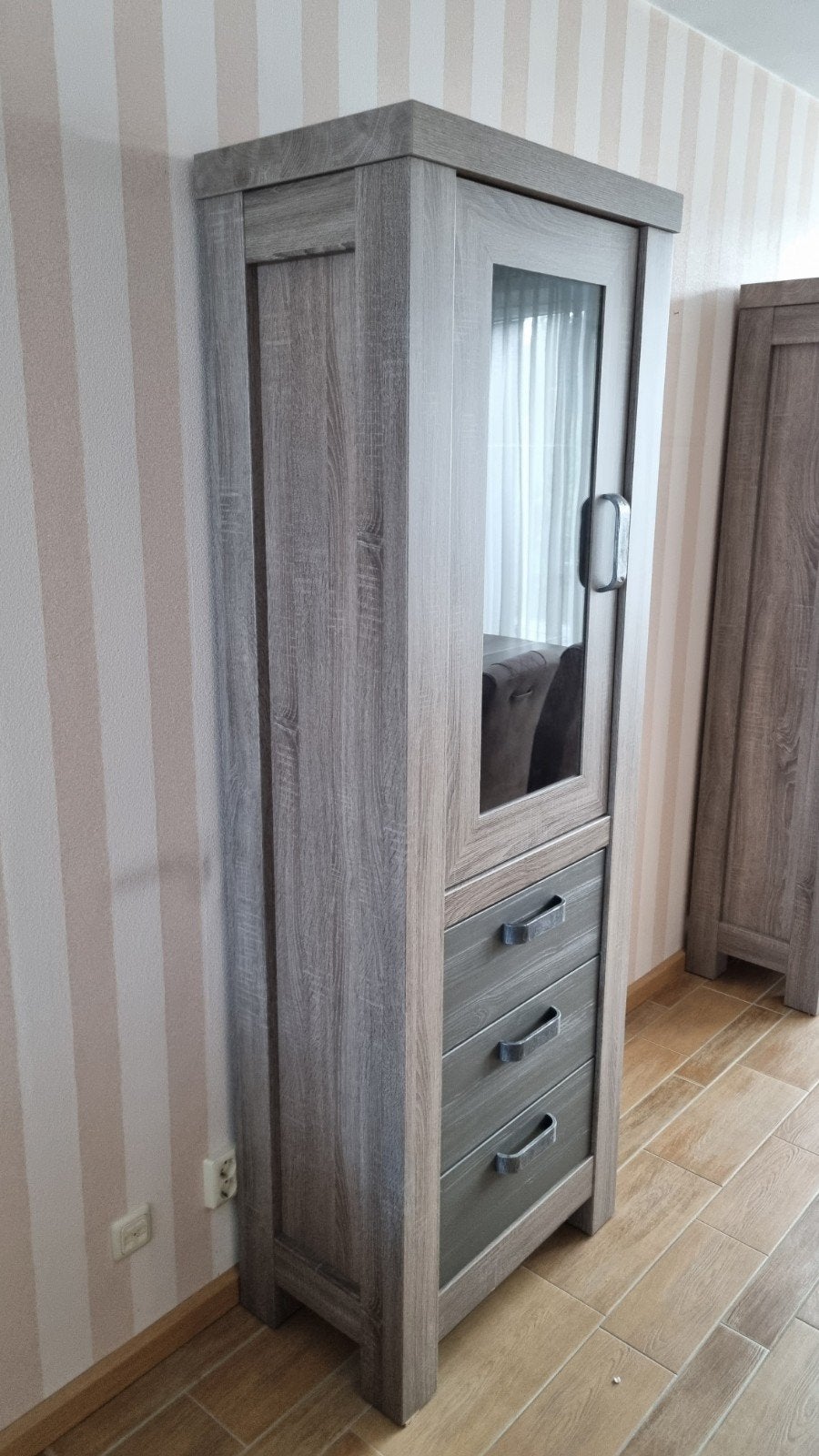 Kast/vitrine 1, Huis en Inrichting, Kasten | Vitrinekasten, Ophalen, 50 tot 100 cm, Zo goed als nieuw, 150 tot 200 cm