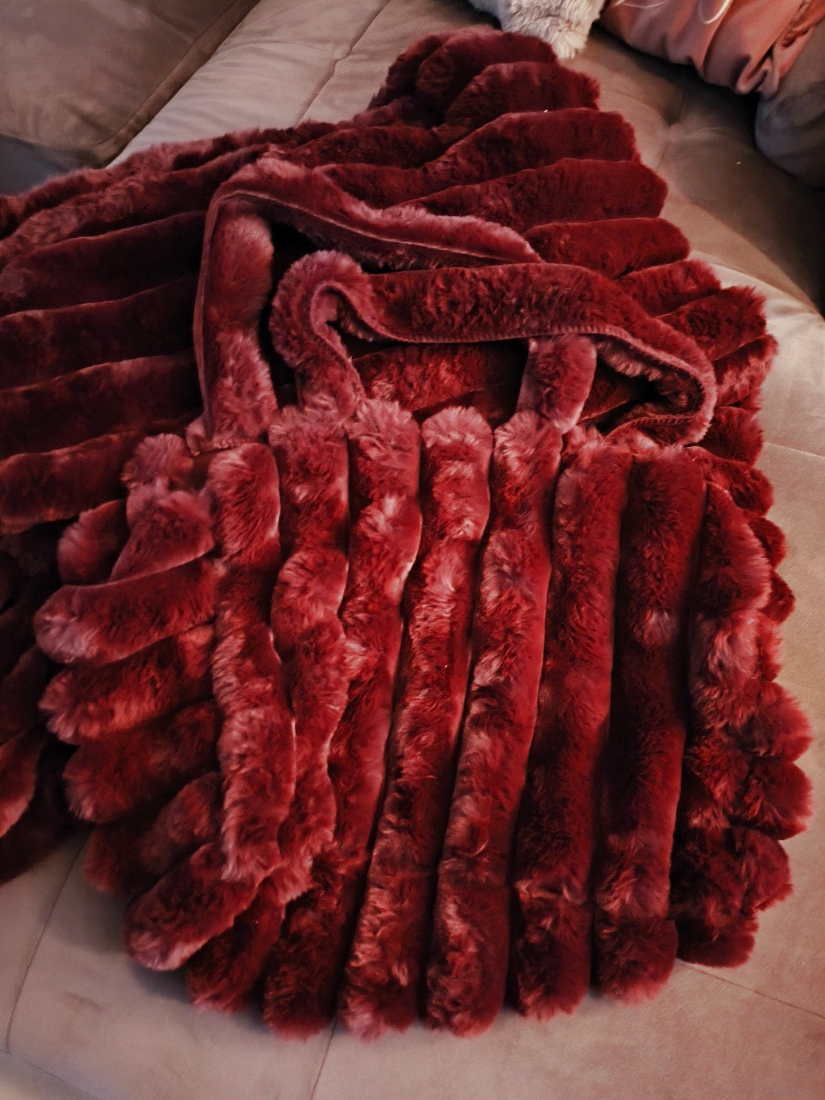 Nieuw bordeauxrood plaid van imitatiebont, Ophalen of Verzenden, Nieuw, Plaid