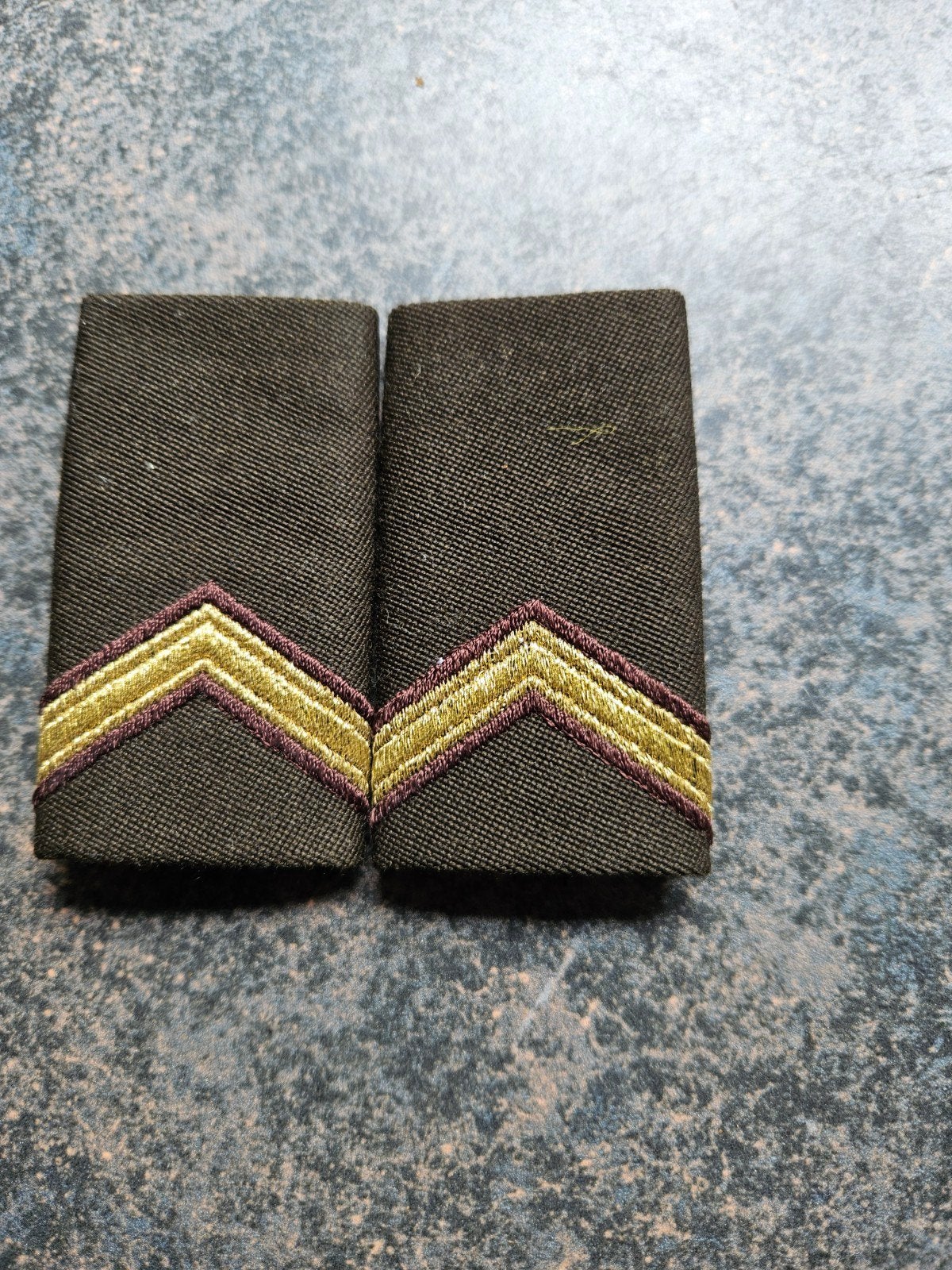 Rang Onderscheidingstekens  sergeant, Verzamelen, Militaria | Algemeen, Ophalen of Verzenden, Landmacht, Nederland, Embleem of Badge