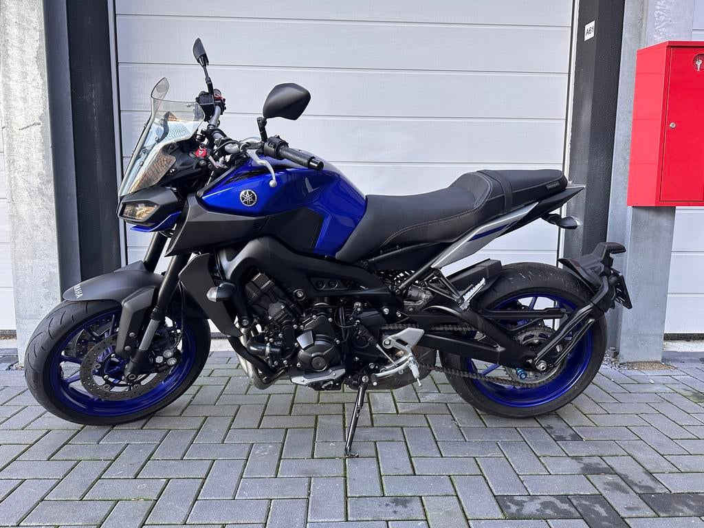 Yamaha MT-09 - 2017- uitstekende staat - 8943km, Traction Control, Occasion, Motorrijbewijs A, 3 cilinders