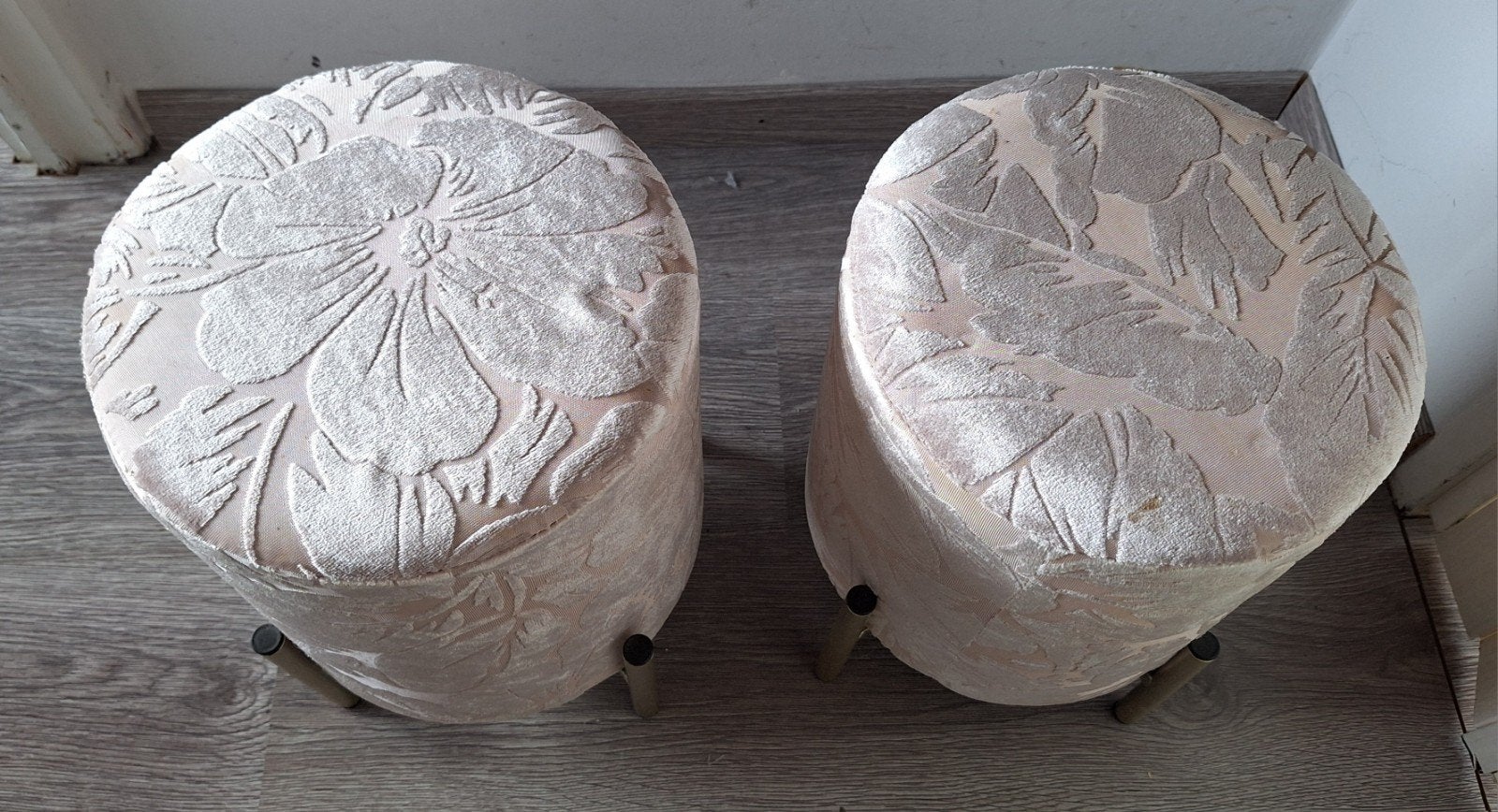 2 poefjes, Ophalen, Minder dan 50 cm, Rond, Minder dan 50 cm