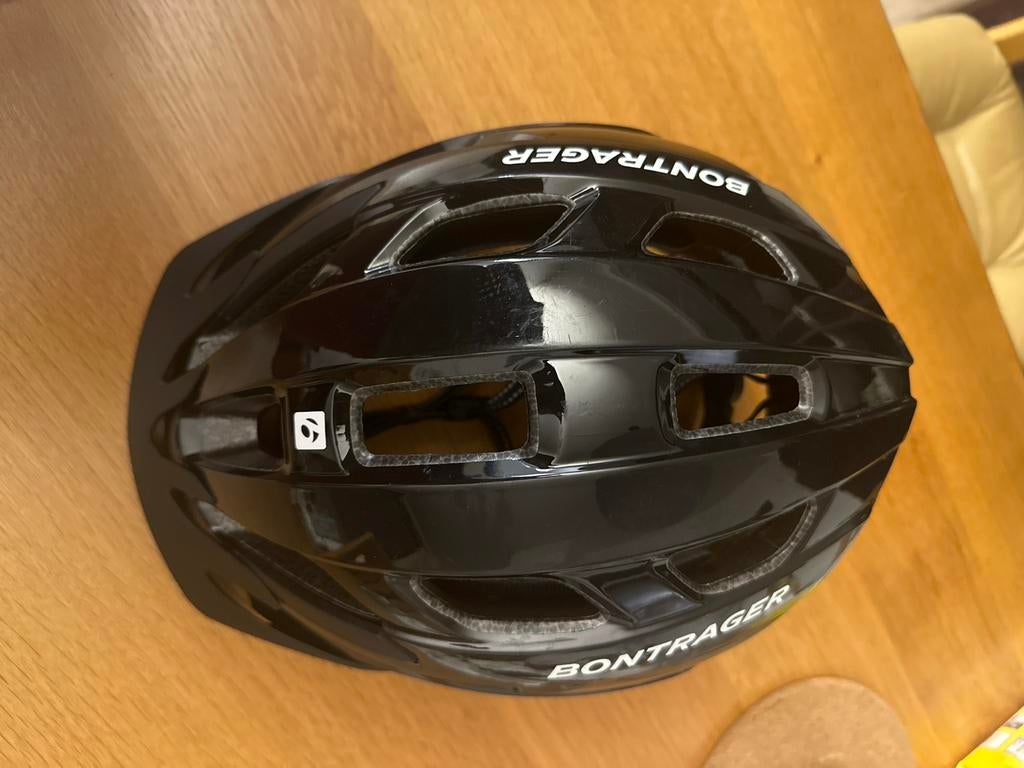 Bontrager fietshelm - Zwart, zo goed als nieuw, Fietsen en Brommers, Fietsaccessoires | Fietshelmen, Ophalen of Verzenden, Zo goed als nieuw