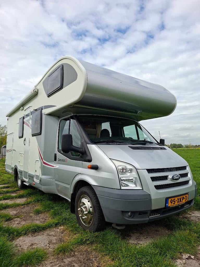 Unieke Gezinscamper –Instapklaar, XXL garage & Off-Grid!, Caravans en Kamperen, Campers, Luifel, Standaard zit, Alkoof, Ringverwarming