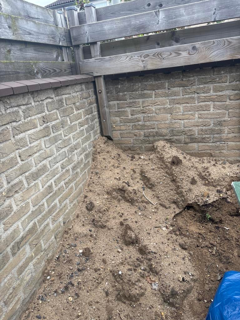 Grote berg zand - Ideaal voor diverse projecten, Tuin en Terras, Zand, Ophalen, Gebruikt, Ophoogzand