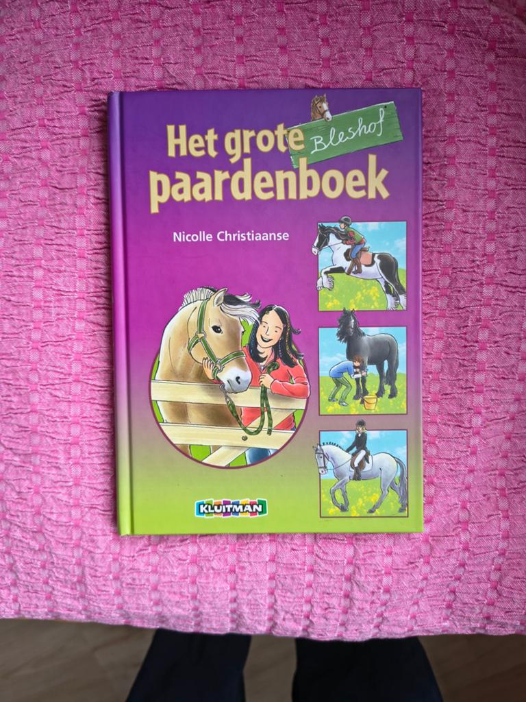 Het grote bleshof paardenboek, Ophalen of Verzenden, Zo goed als nieuw