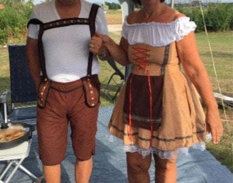 Tiroler kostuum voor dames en heren, Maat 38/40 (M), Carnaval, Ophalen of Verzenden, Onbekend